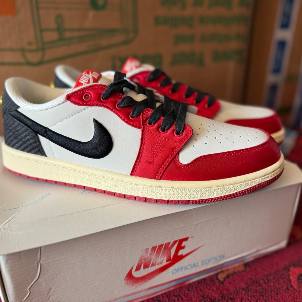Nike Red, White, and Black Low-Top Sneakers